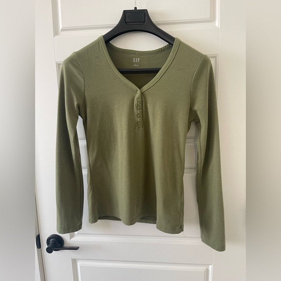 GAP Henley T-Shirt | Olive Green | L - Picture 2 of 7